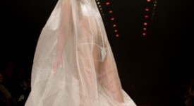 kavier gauche abito sposa trasparente effetto nudo settimana moda berlino